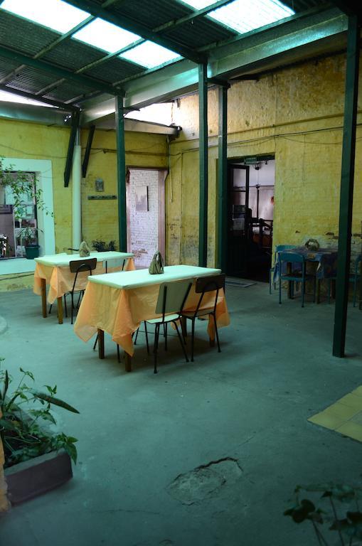 Hostel El Espanol Colonia del Sacramento Exterior photo